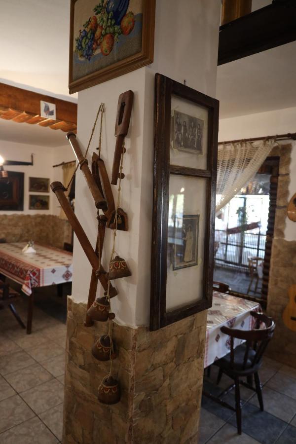 La Padure Hotel Perlő Kültér fotó