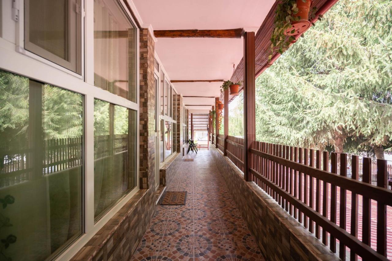La Padure Hotel Perlő Kültér fotó